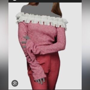 Aaizel Size 8 pleated Off Shoulder Boucle Top White Pink New with tags